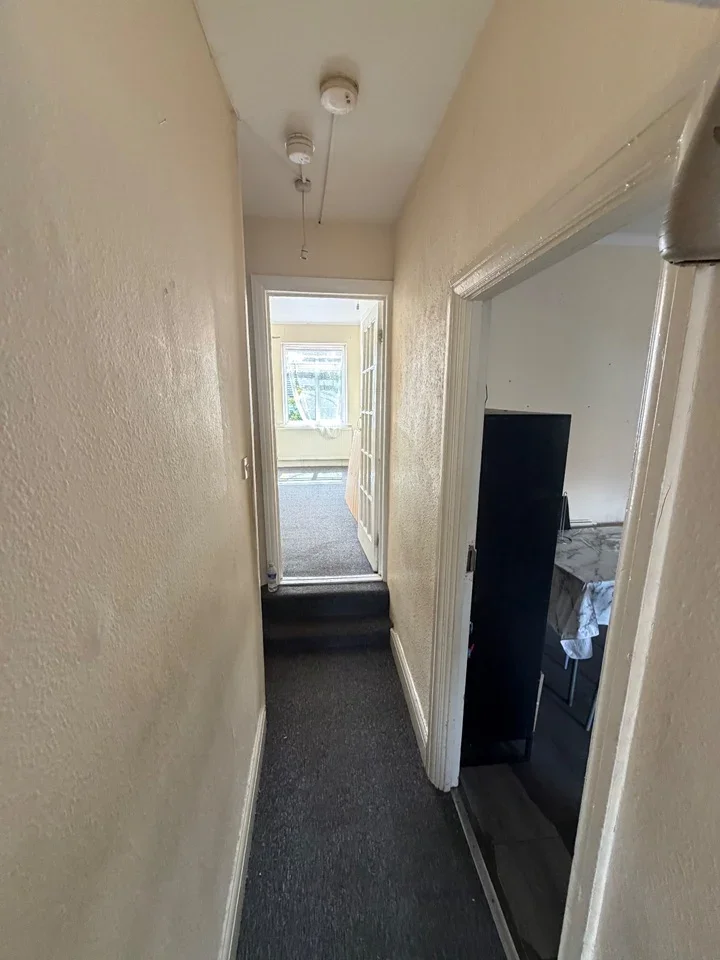 Flat Wood Lane in Greater London