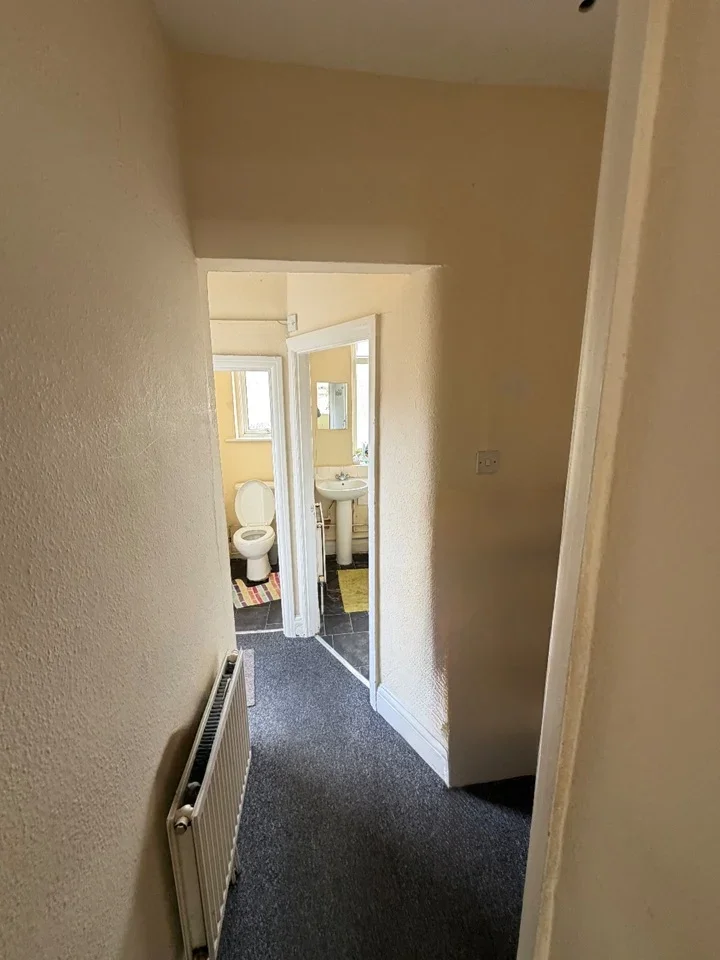 Flat Wood Lane in Greater London