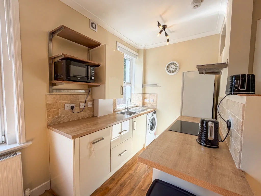 Flat Polton Cottages in Loanhead