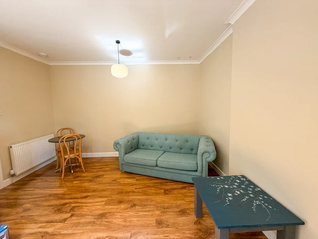 Flat Polton Cottages in Loanhead