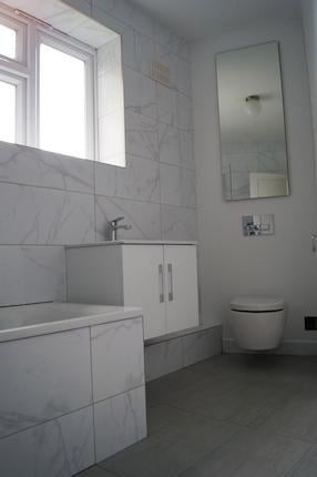 Room Yew Tree Close in Greater London
