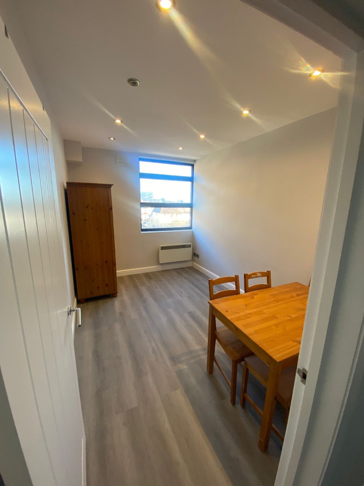 Flat London Road in Greater London