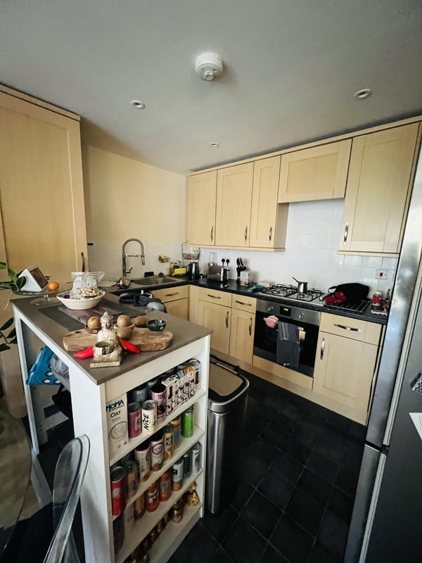 Room Woodmill Road in Greater London