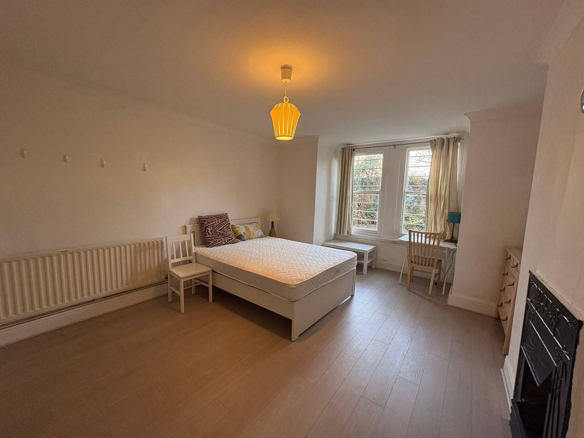 Room Waverley Road in Bristol
