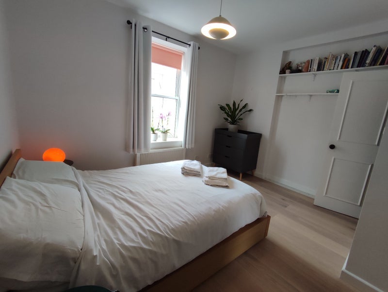Flat Wentworth Street in Greater London