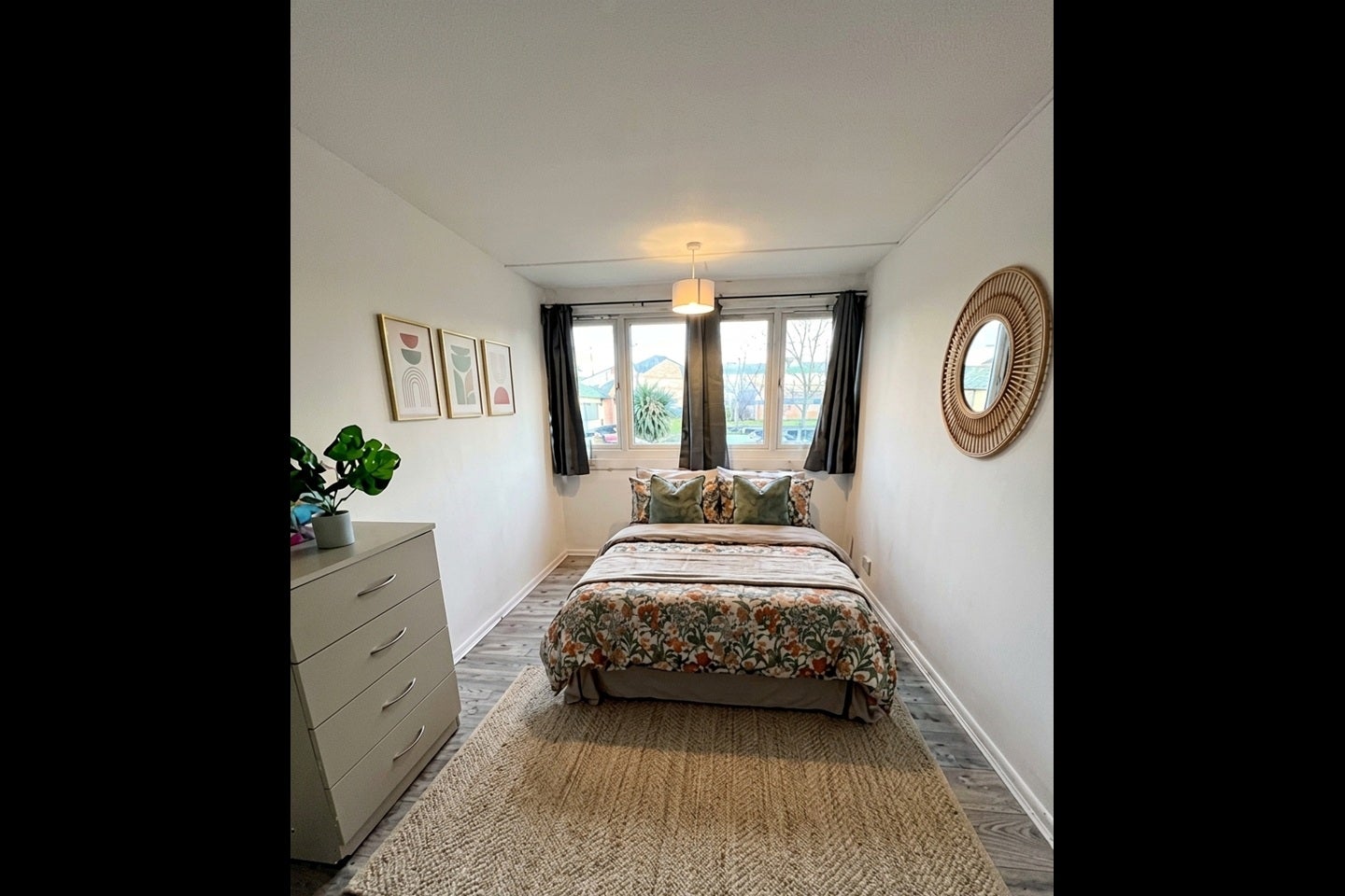 Room Waynflete Square in Greater London