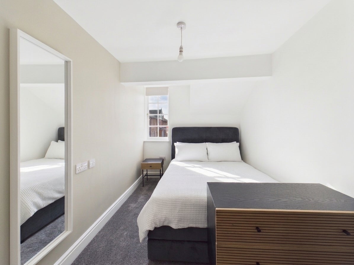 Room Saint Michaels Square in Gloucester
