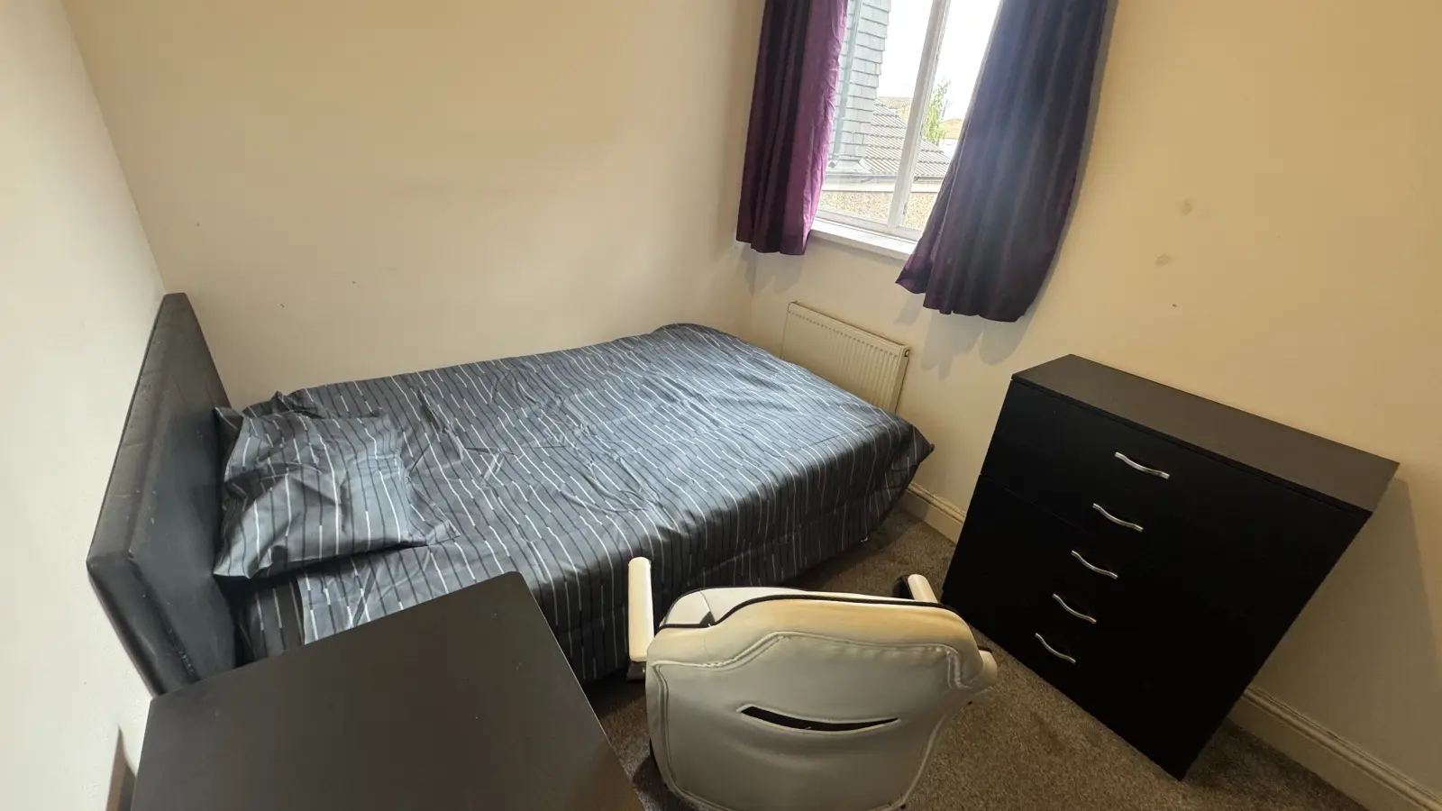 Room Earlham Grove in Greater London