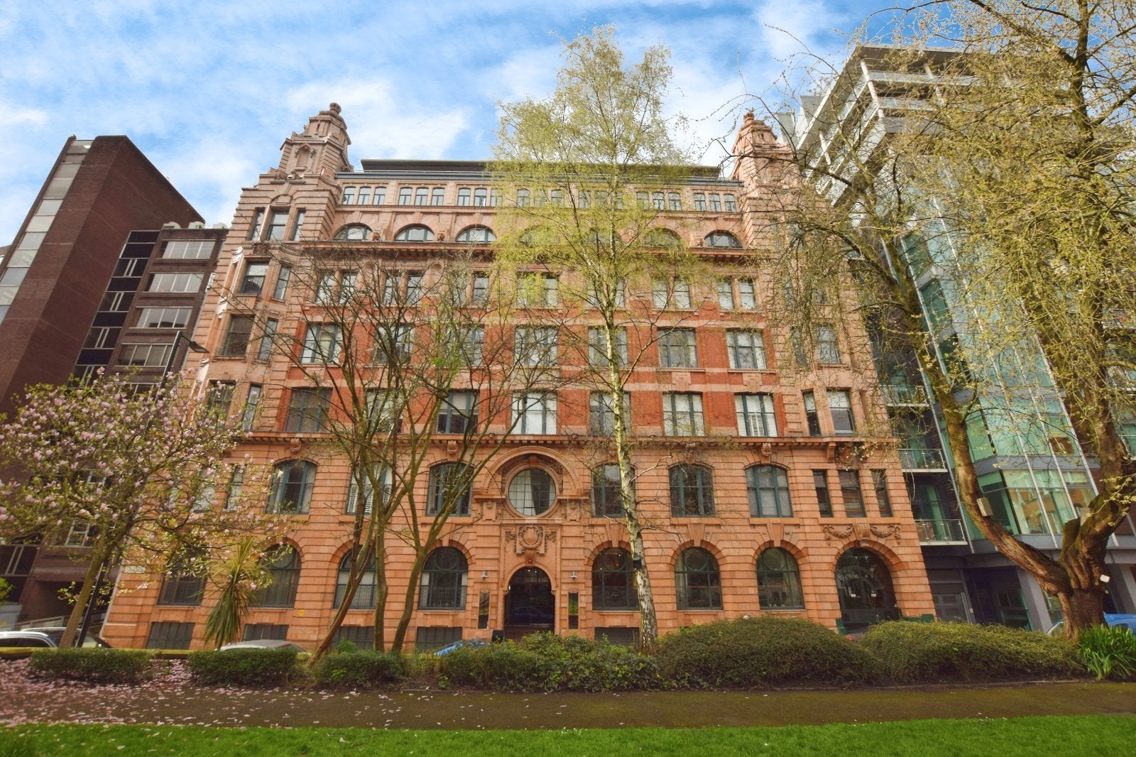 Flat St Mary's Parsonage in Manchester