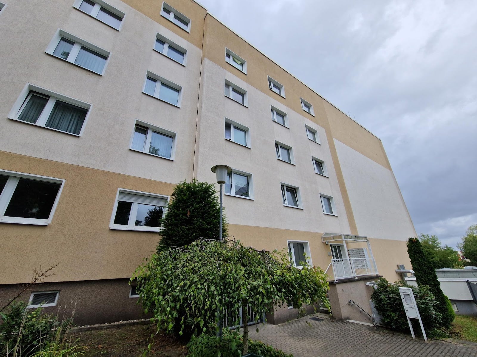 Zimmer Bernhard-Kellermann-Straße in Magdeburg