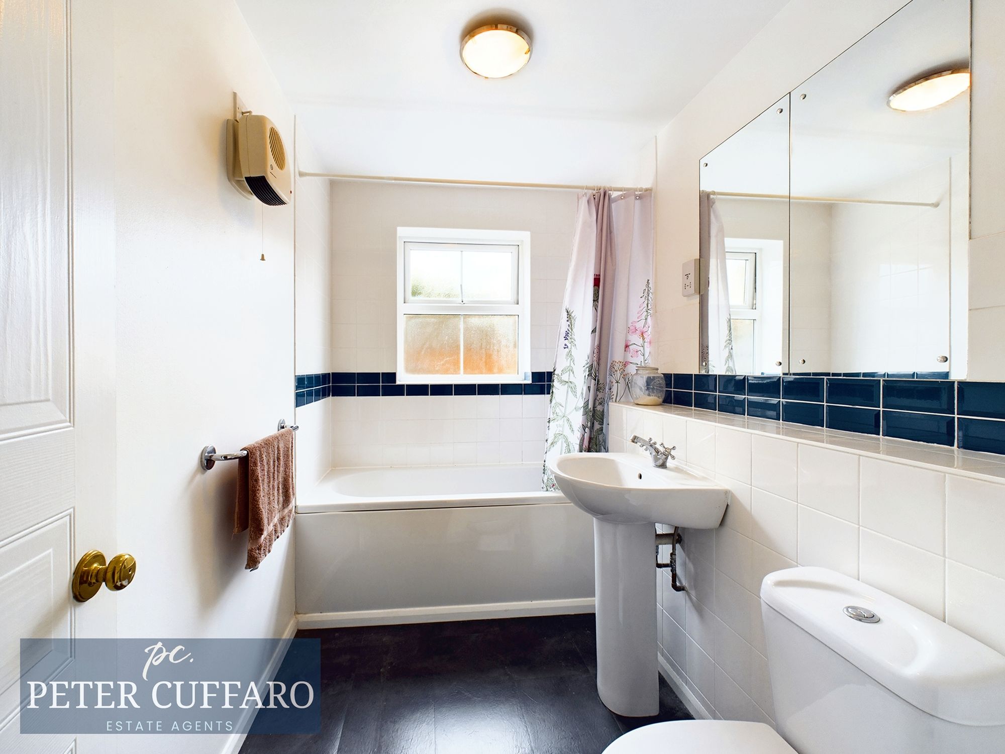 Flat Lee Close in East Hertfordshire