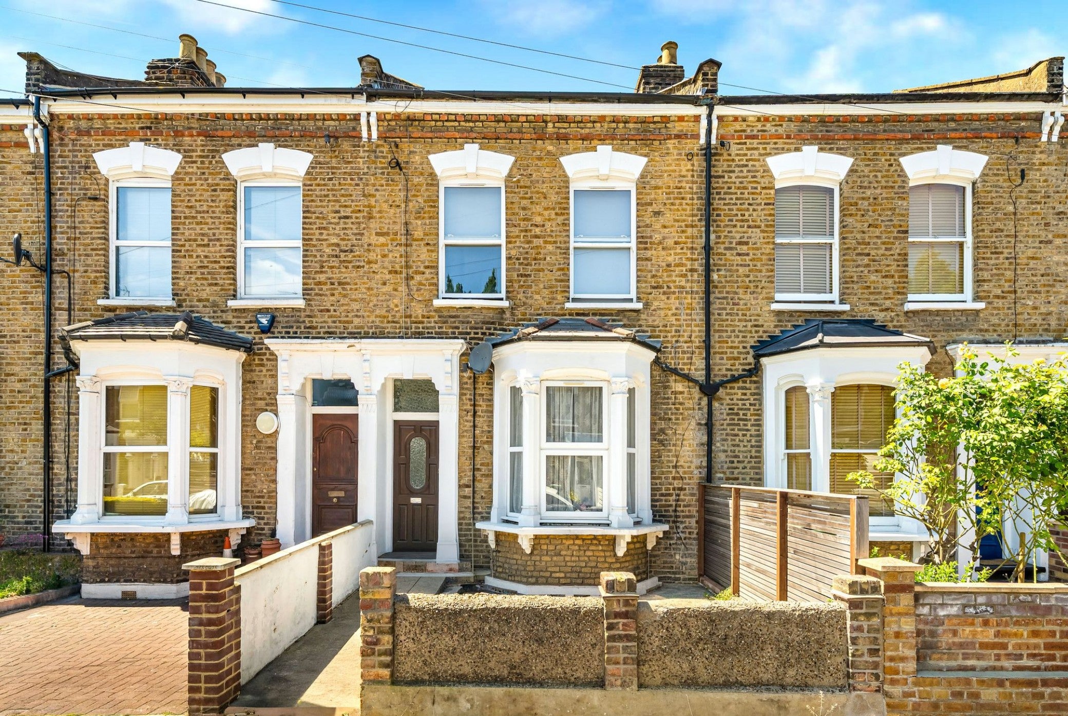 Flat Beaconsfield Road in Greater London