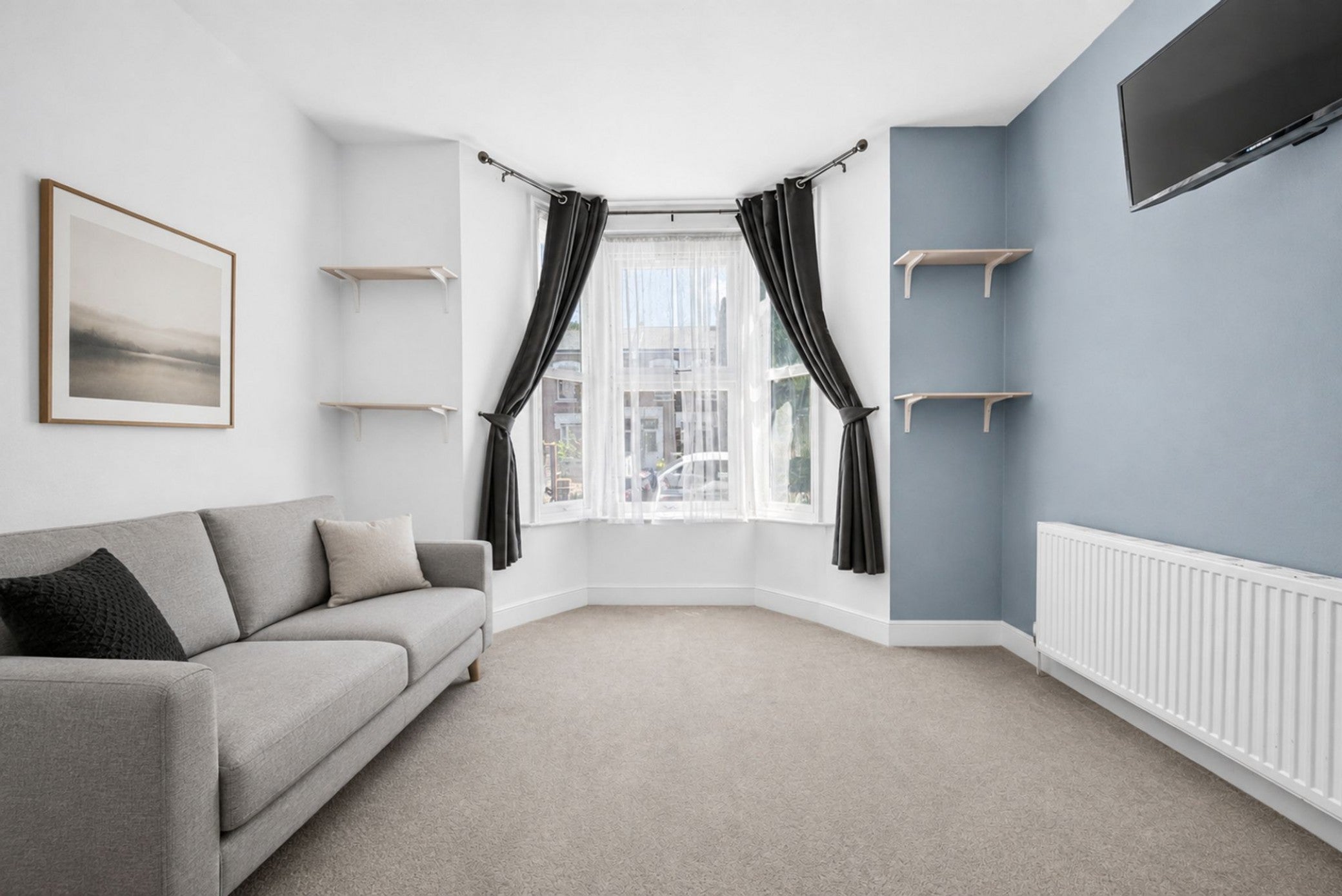 Flat Beaconsfield Road in Greater London