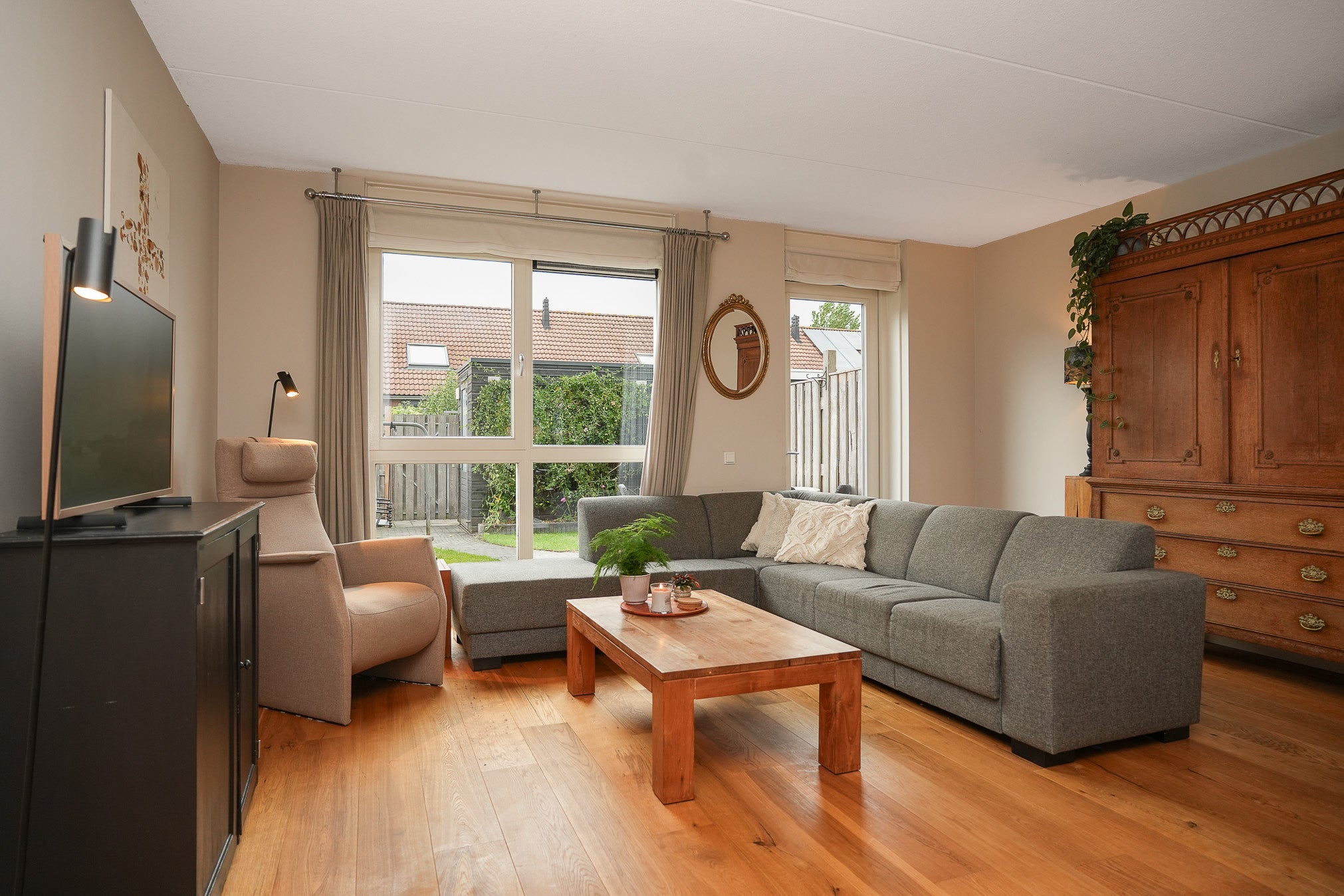 Tussenwoning te koop: Gerrit Achterbergstraat 75, Langbroek