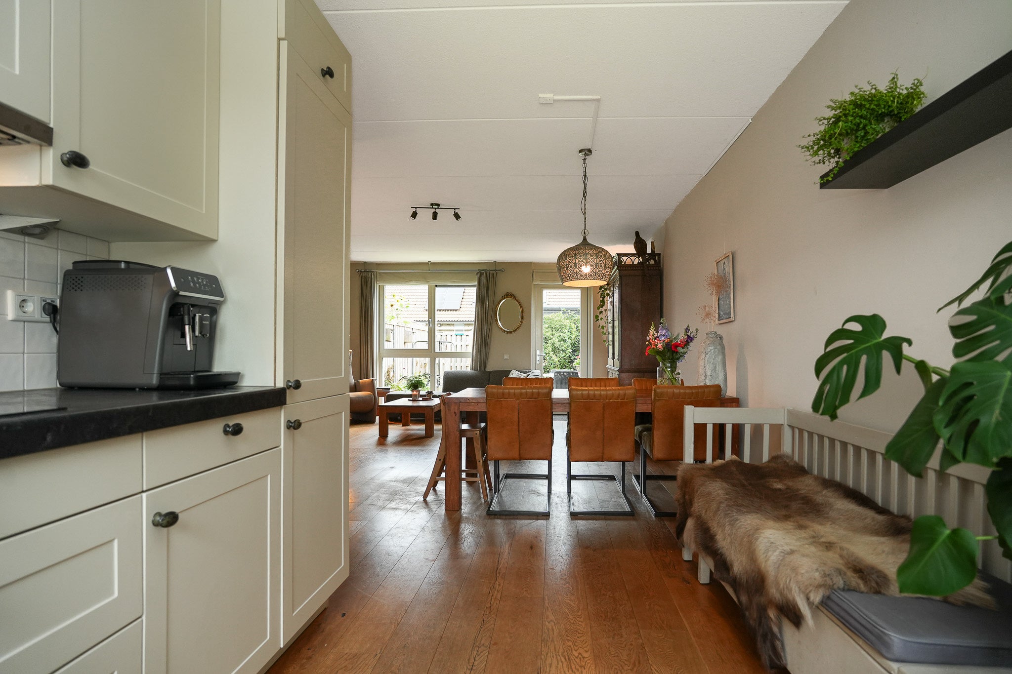 Tussenwoning te koop: Gerrit Achterbergstraat 75, Langbroek