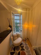 Flat Rue Rennequin in Paris