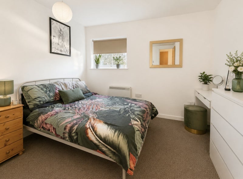 Room Mirabel Street in Manchester