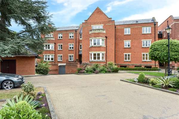 Flat Imperial Road in Windsor