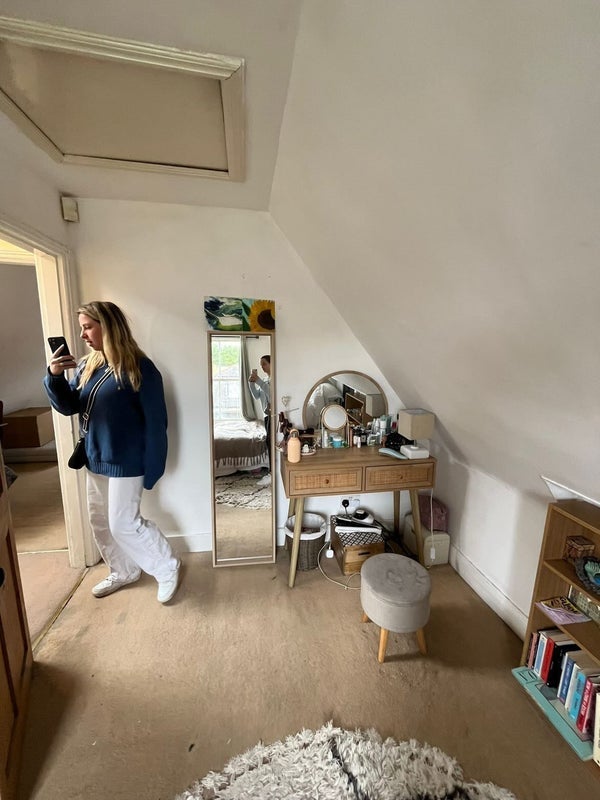 Room Auckland Road in Greater London