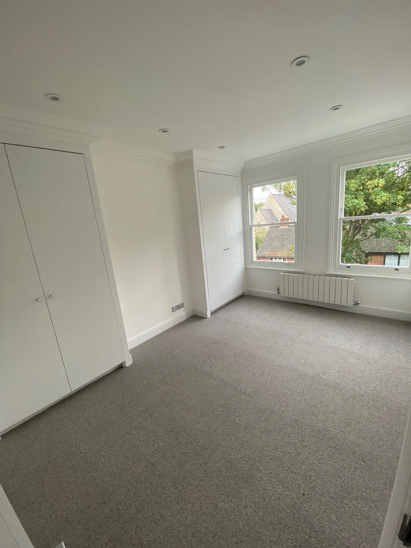 Flat Kemplay Road in Greater London