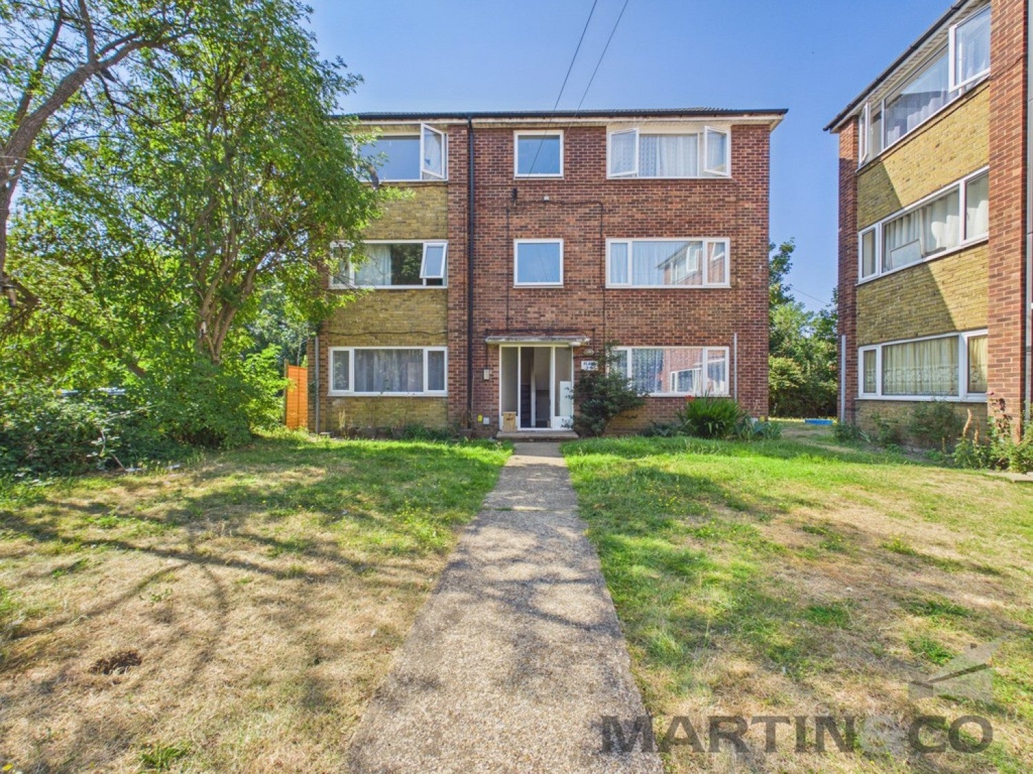 Flat Elson Lane in Gosport