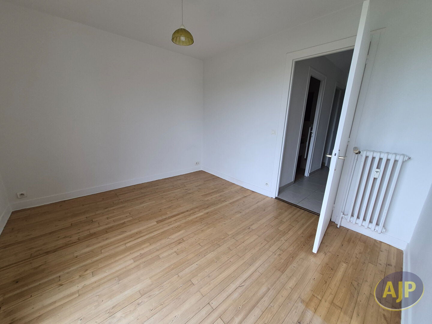 Appartement D 956 à Fontguenand