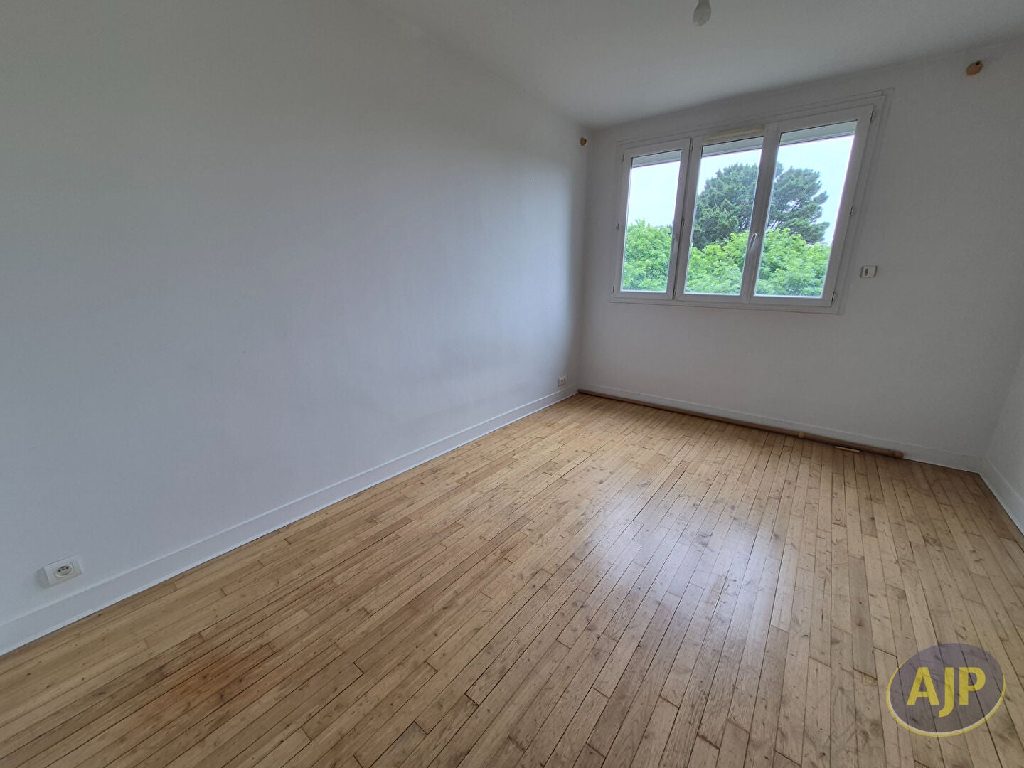 Appartement D 956 à Fontguenand