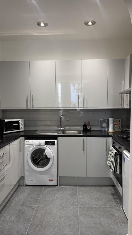 Room Ladbroke Grove in Greater London