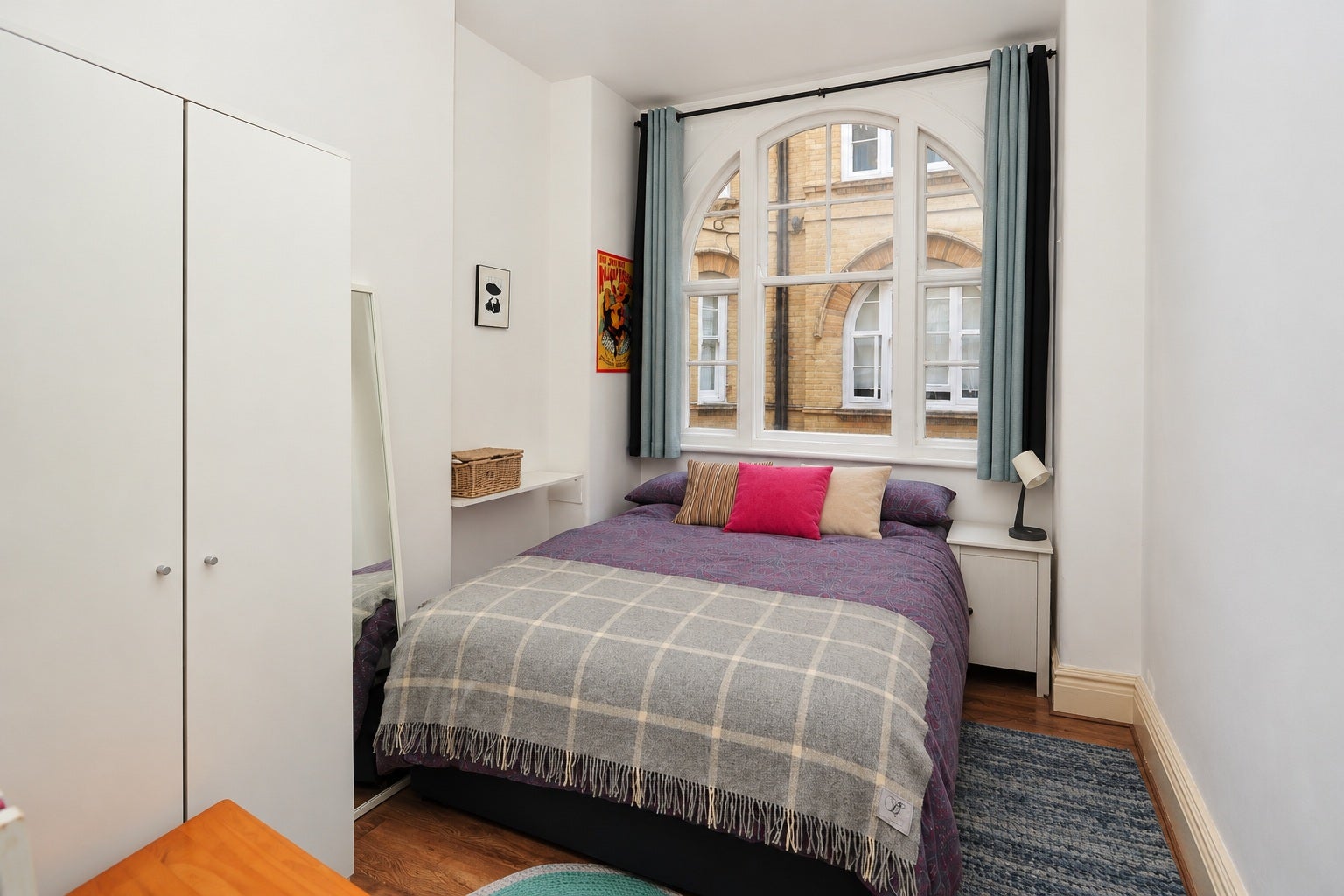 Flat Chelston Approach in Greater London