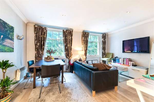 Flat Brompton Square in Greater London