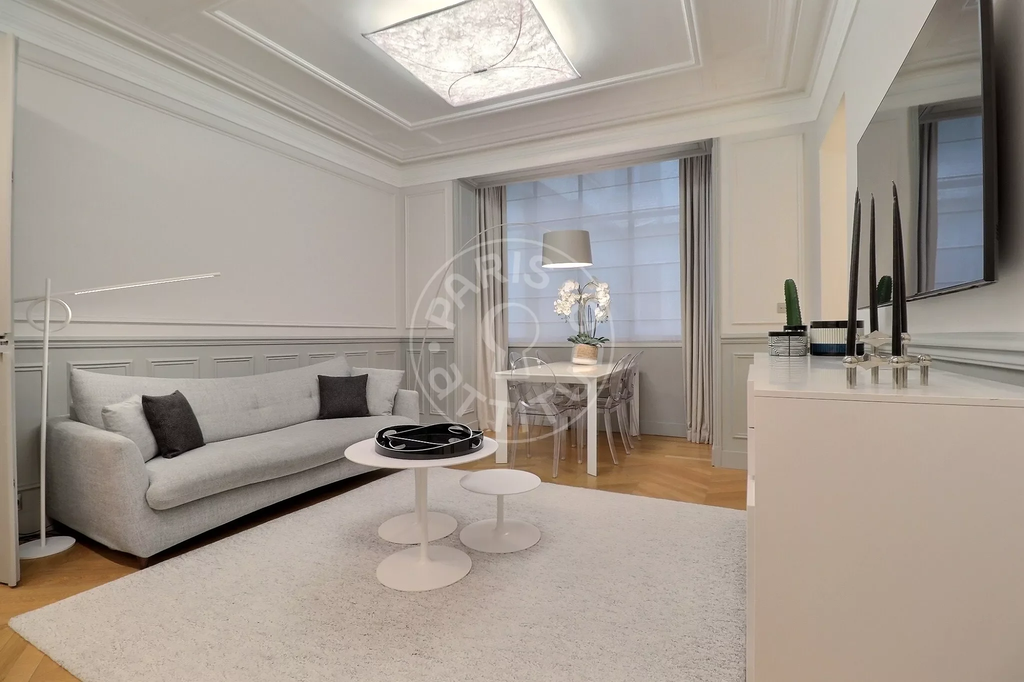 Appartement Avenue Montaigne à Paris