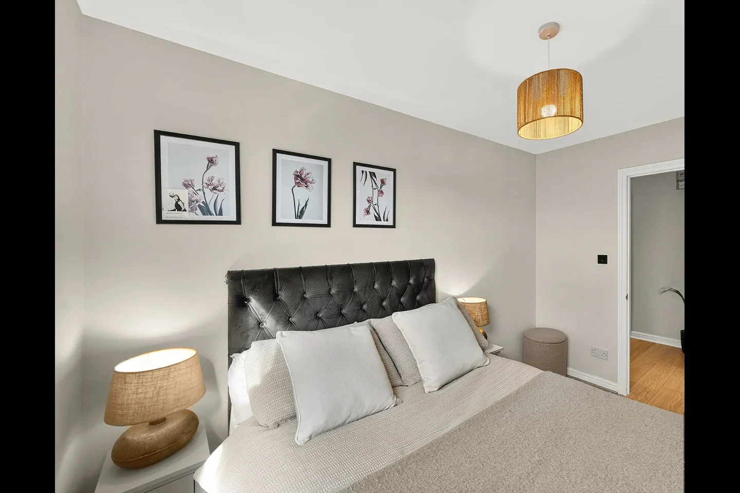 Flat Trinity Lane in Waltham Cross