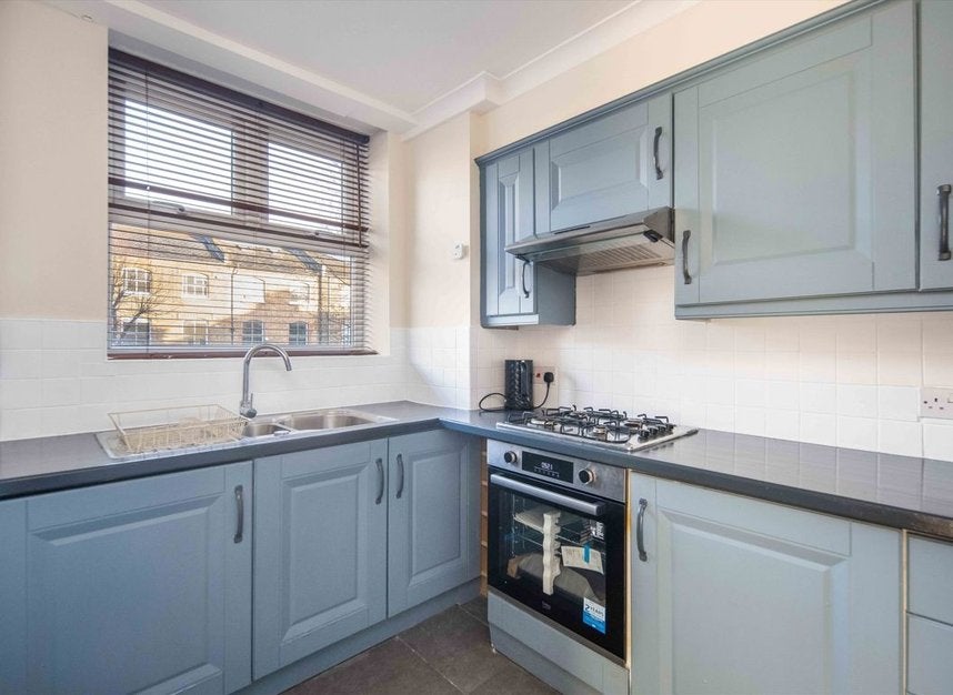 Flat Tufnell Park Road in Greater London