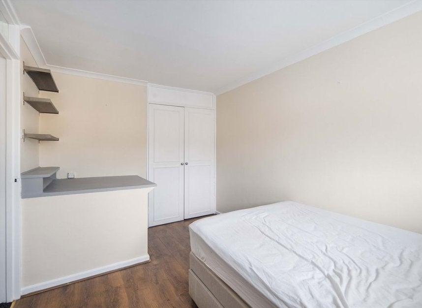 Flat Tufnell Park Road in Greater London