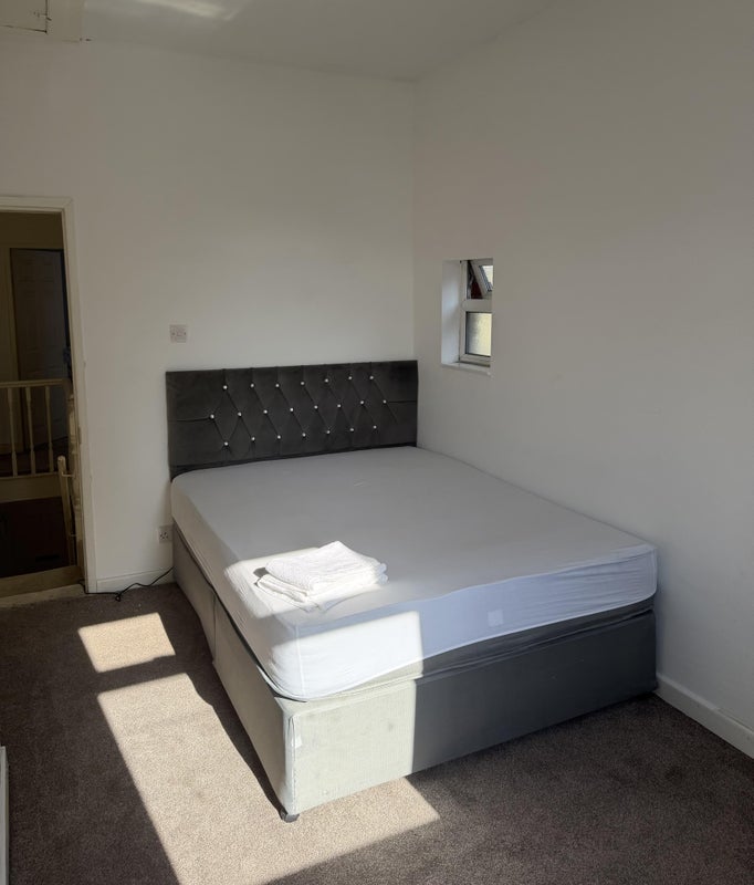 Room Symons Street in Salford