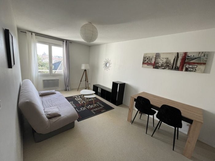 Flat Rue des Mimosas in Buxerolles