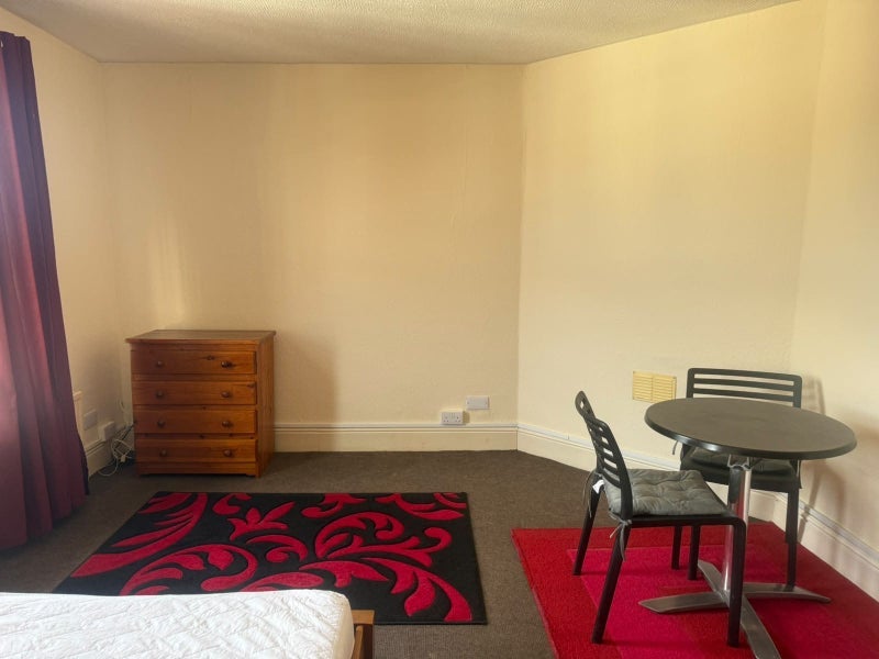 Room Bond Street in Ipswich