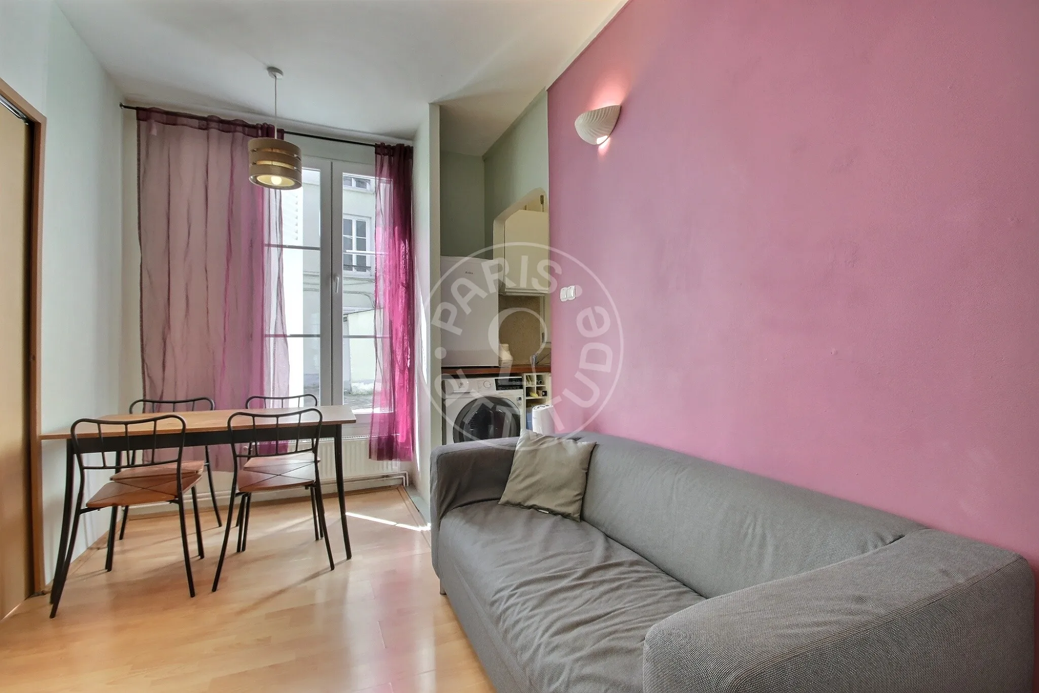 Appartement Rue Jean Nicot à Paris