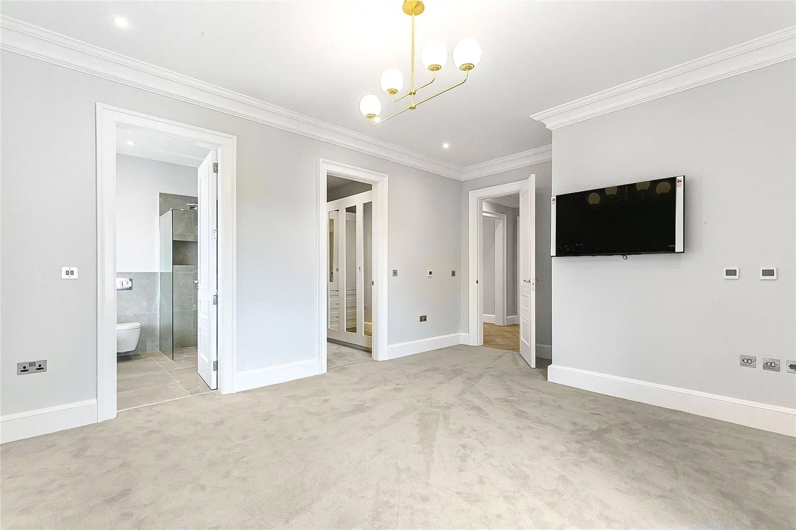 Flat Totteridge Village in Greater London
