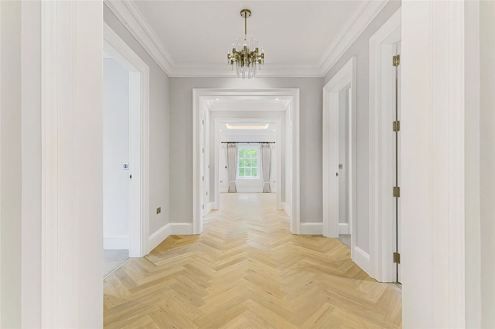 Flat Totteridge Village in Greater London