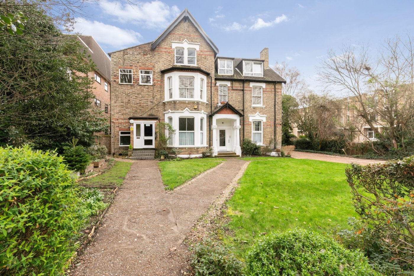 House The Avenue in Greater London