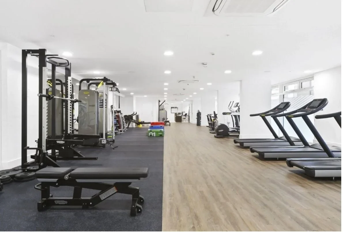 Flat Park Row in Greater London