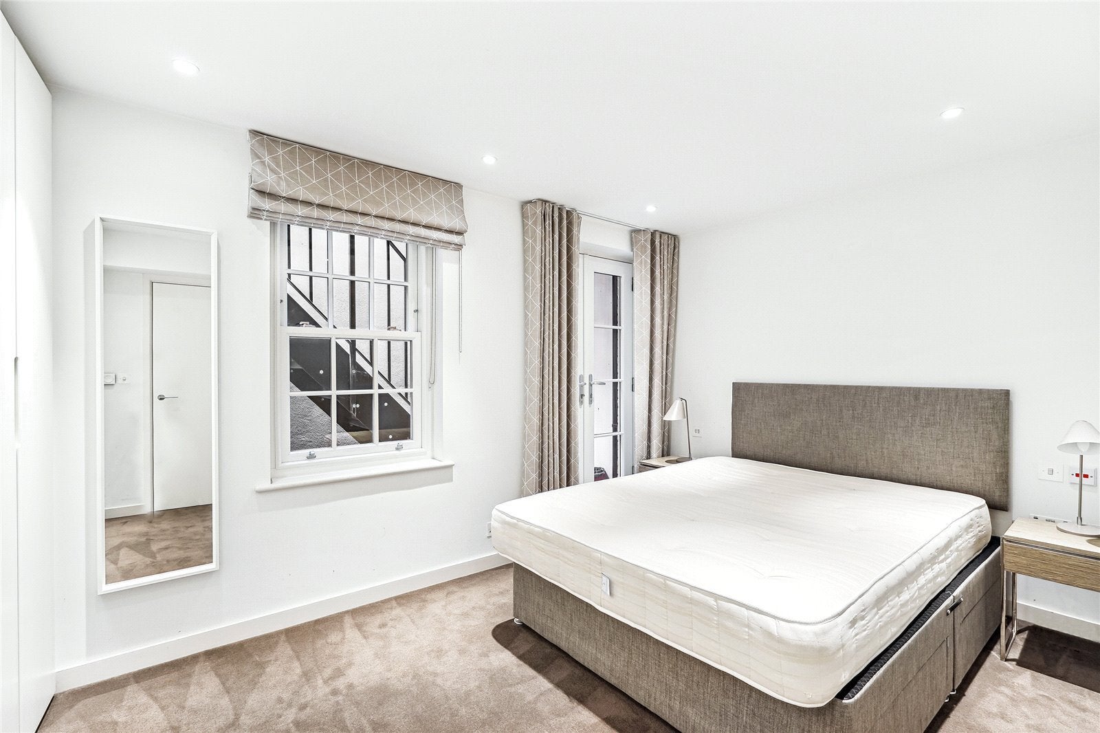 Flat Radnor Walk in Greater London