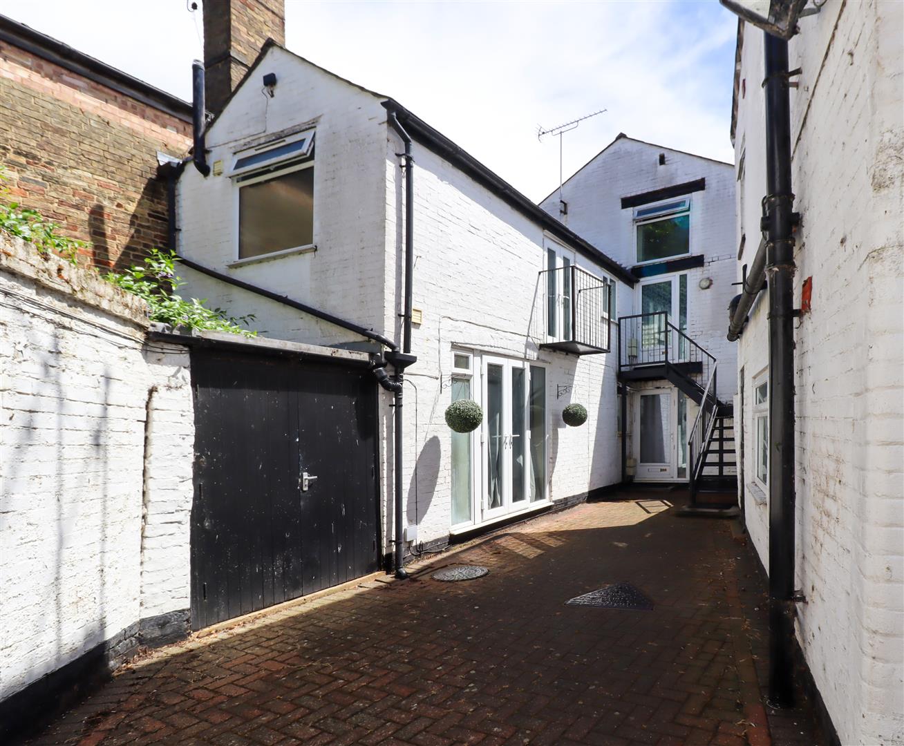 Flat Market Place in Ely