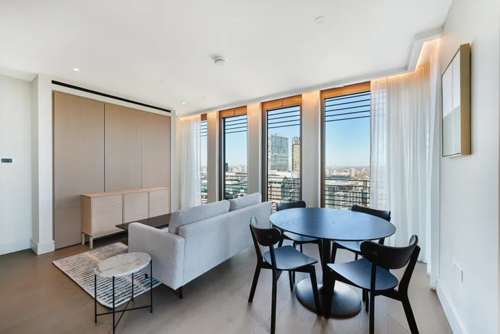 Flat Bishopsgate Plaza in City of London