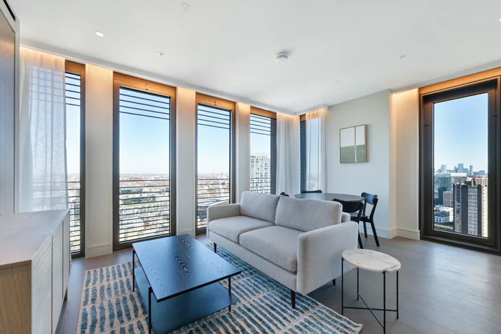 Flat Bishopsgate Plaza in City of London