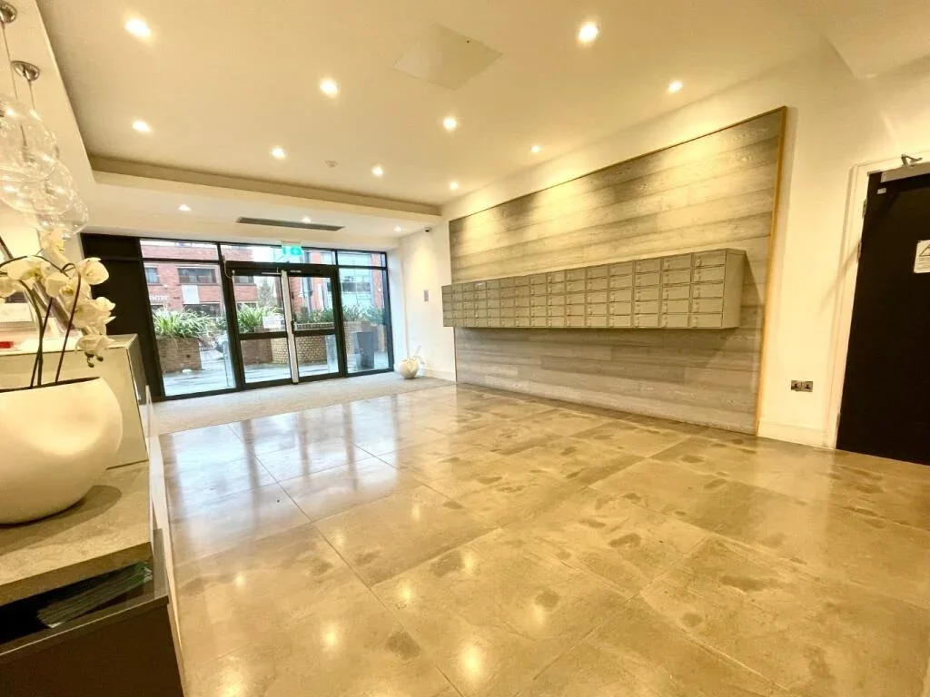 Flat Bath Road in Slough