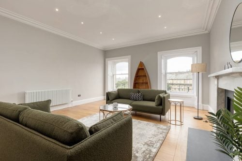 Flat Drumsheugh Gardens in City of Edinburgh