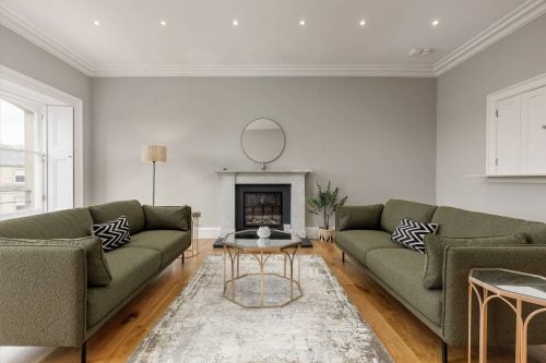 Flat Drumsheugh Gardens in City of Edinburgh