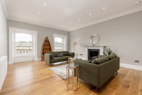 Flat Drumsheugh Gardens in City of Edinburgh
